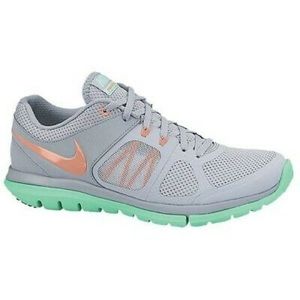 Nike Flex 2014 women’s running sneakers